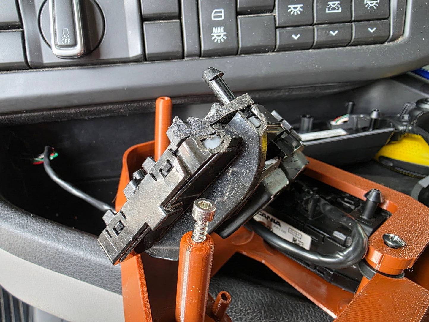 COMMANDES déportées Volant 3 Branches 50cm ou 53cm - Scania Next Génération - Compatibles, NTG, NG